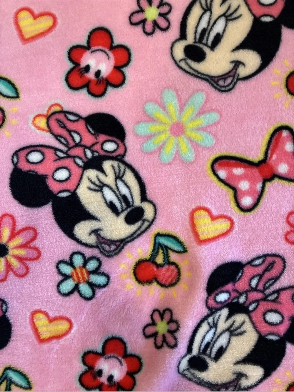 Disney Pink Minnie Mouse Patterned Plush Throw